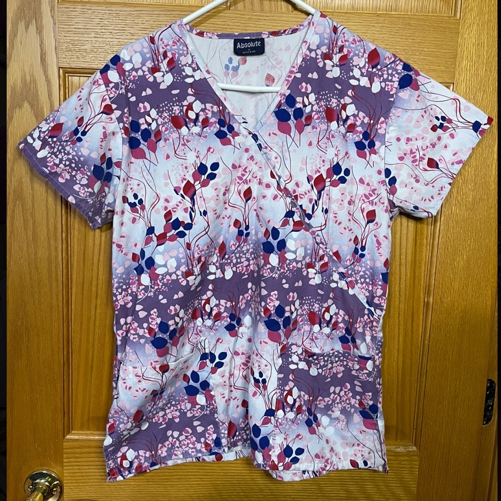 Floral scrub top